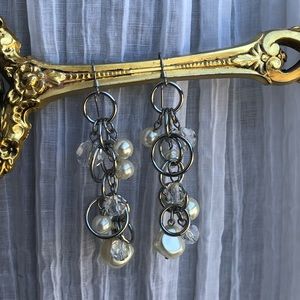 Timeless Pearl Earrings